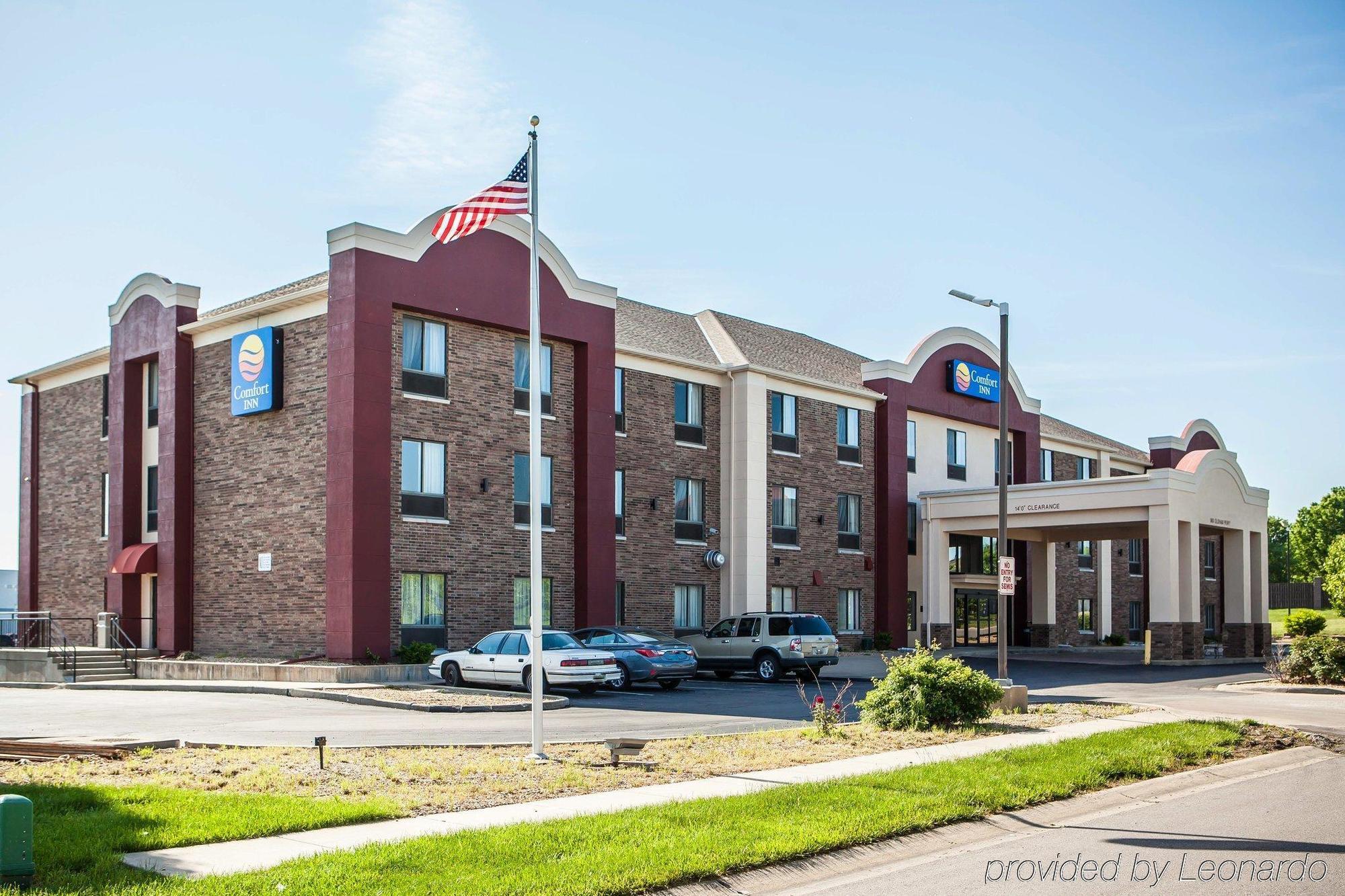 Motel Super 8 By Wyndham Lees Summit à Lee's Summit Extérieur photo